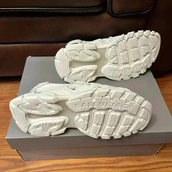 NIB Balenciaga Unisex Track Neoprene Rubber Velcro Strap Sandals White 8 - Picture 10 of 13